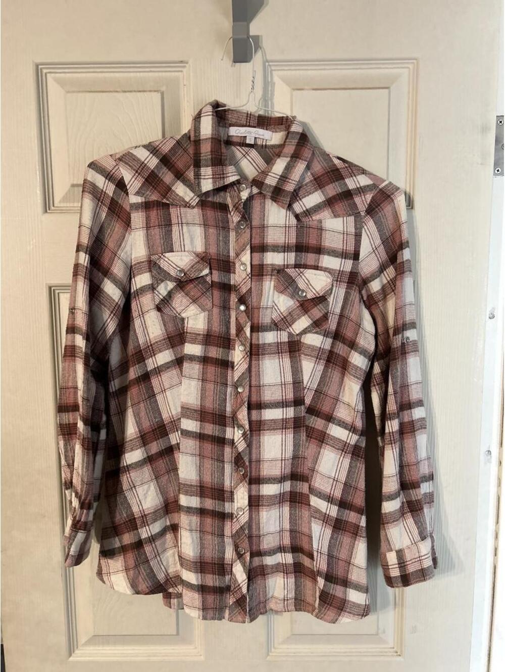 charlotte russe plaid western pearl snap shirt size S
